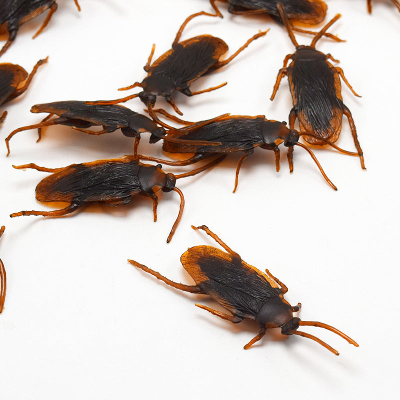 Halloween Fake Cockroach Scary Prank Toy